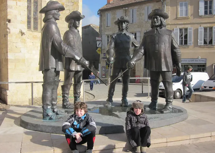 Hébergement de vacances La Halippe Caussens