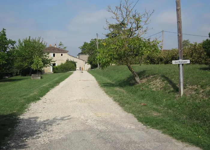 Hébergement de vacances La Halippe *